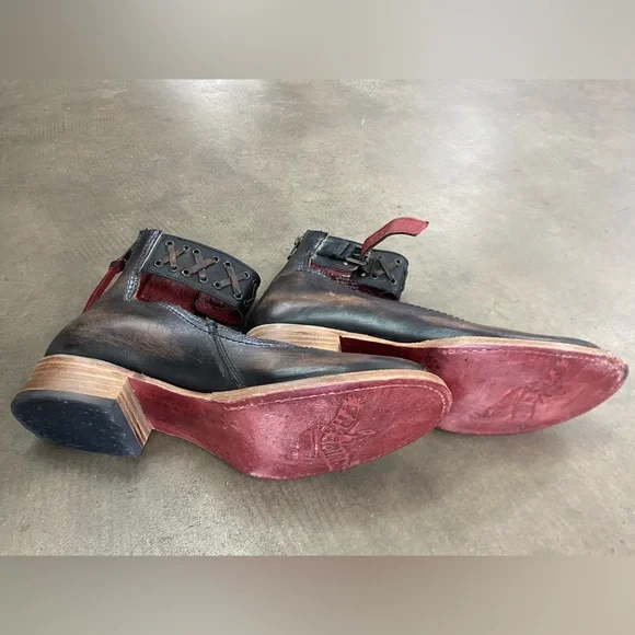 Freebird Women's Black and Brown Flats with Red Accents - Picture 3 of 8